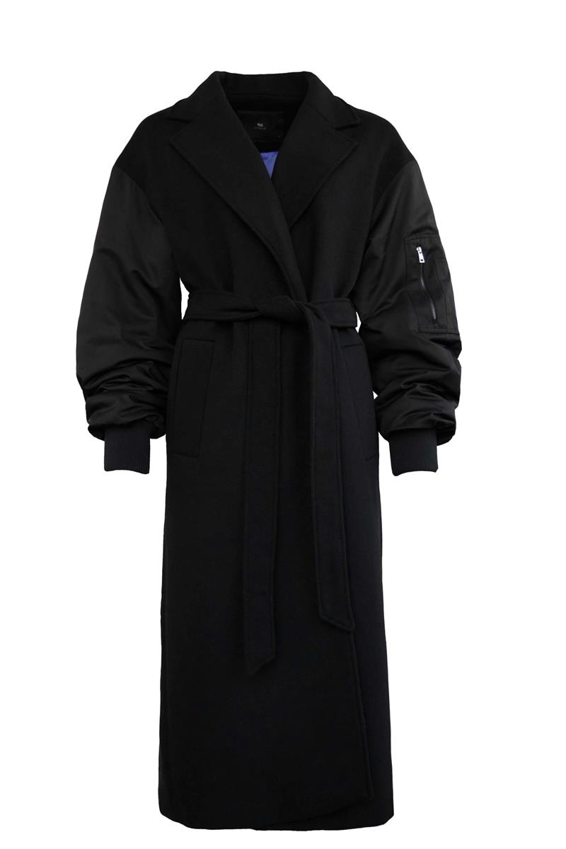 WithBlack Mantel Arcadia Zwart 2