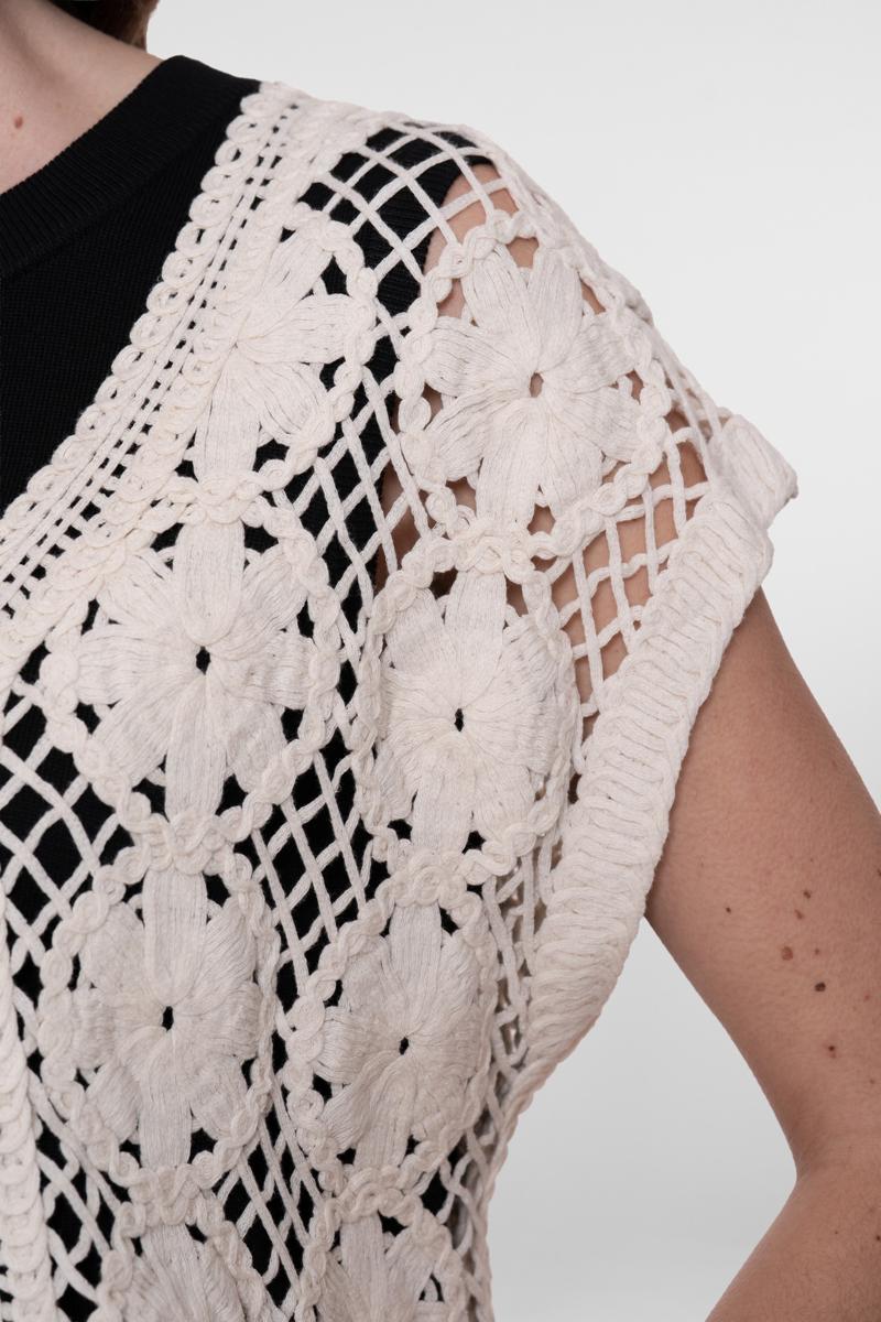 Geisha Vest 64001-10 Off-White 4