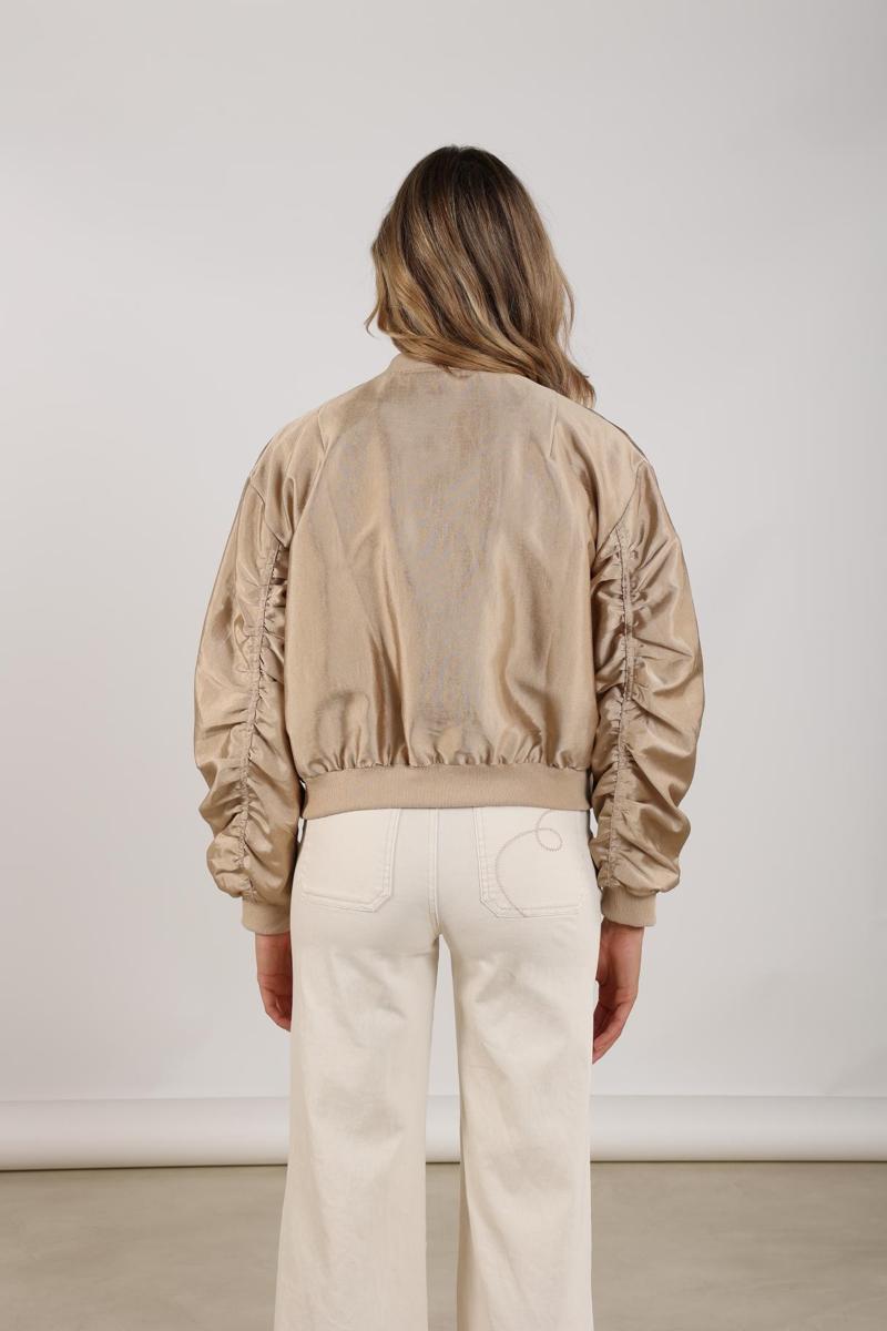 NUKUS Jack Babette Goud 3