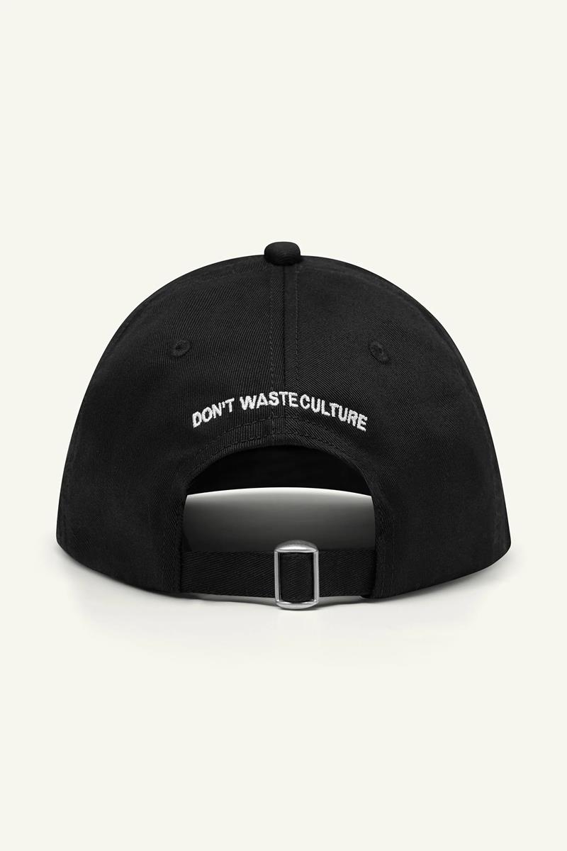 Don't waste culture Pet Ysolaine Zwart 2