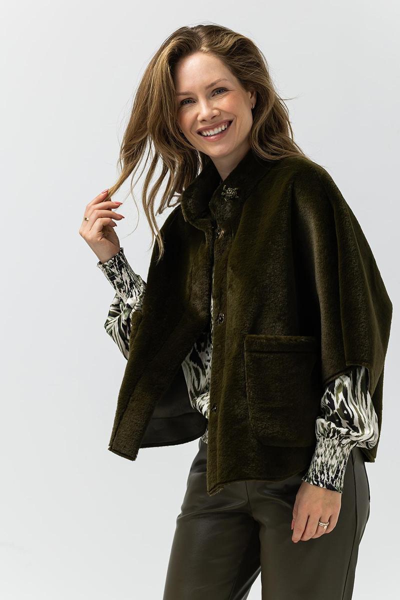 Label DOT Poncho Dana Groen 4