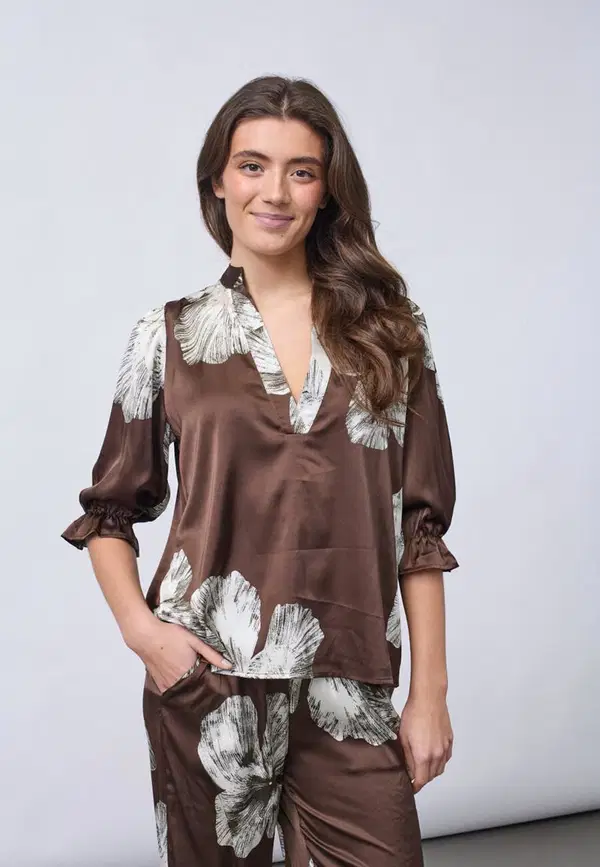 Sisters Point Blouse Venny-Ss8 Bruin 1