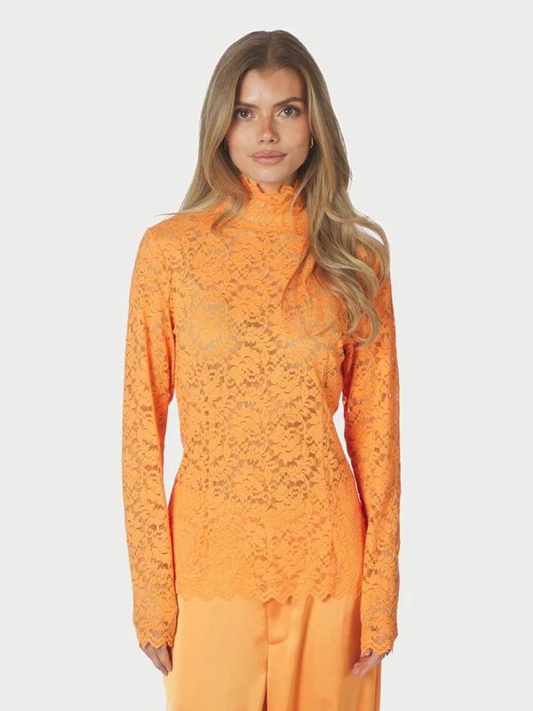 Neo Noir Top Liza Oranje 1