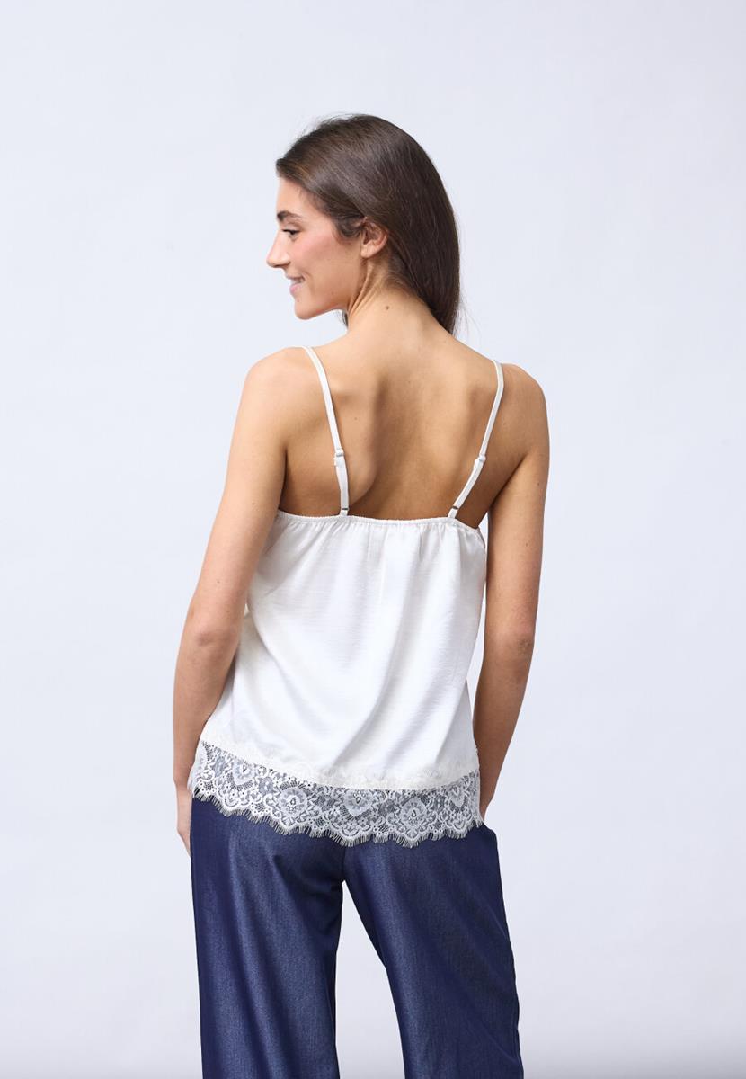 Sisters Point Top Valerie Off-White 3