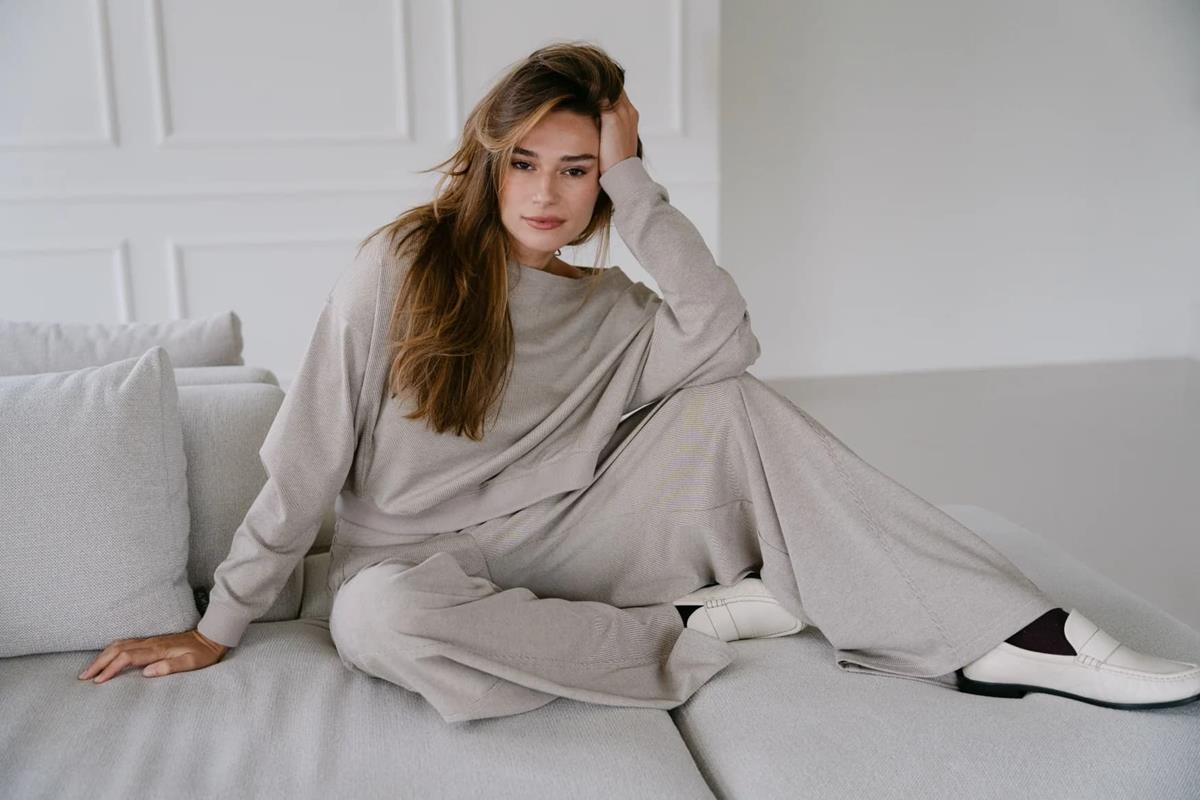 Aimée the Label Sweater Laus Off-White 1