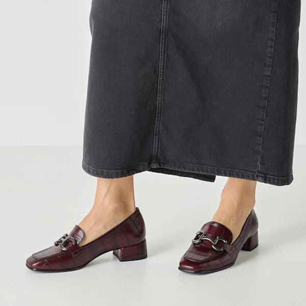 Tamaris Loafers 1-24316-43 Paars 1