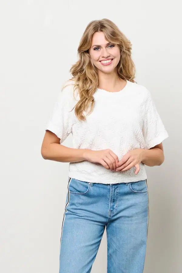 &Co Woman T-Shirt Vinny Off-White 1