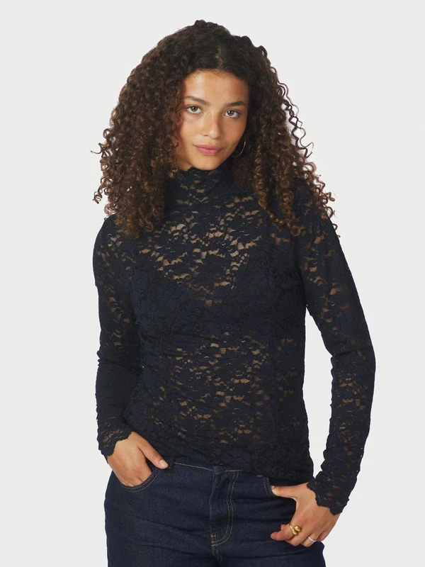Neo Noir Longsleeve Liza Blauw 1