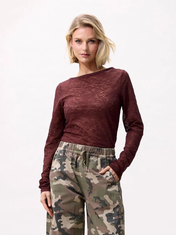 Catwalk Junkie Longsleeve 2603020400 Rood 1