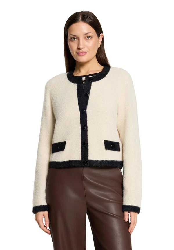 Betty Barclay Vest 54872016 Beige 1
