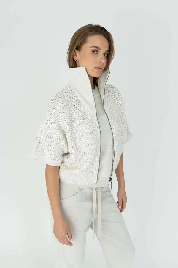 Moscow Vest Tim Off-White 1