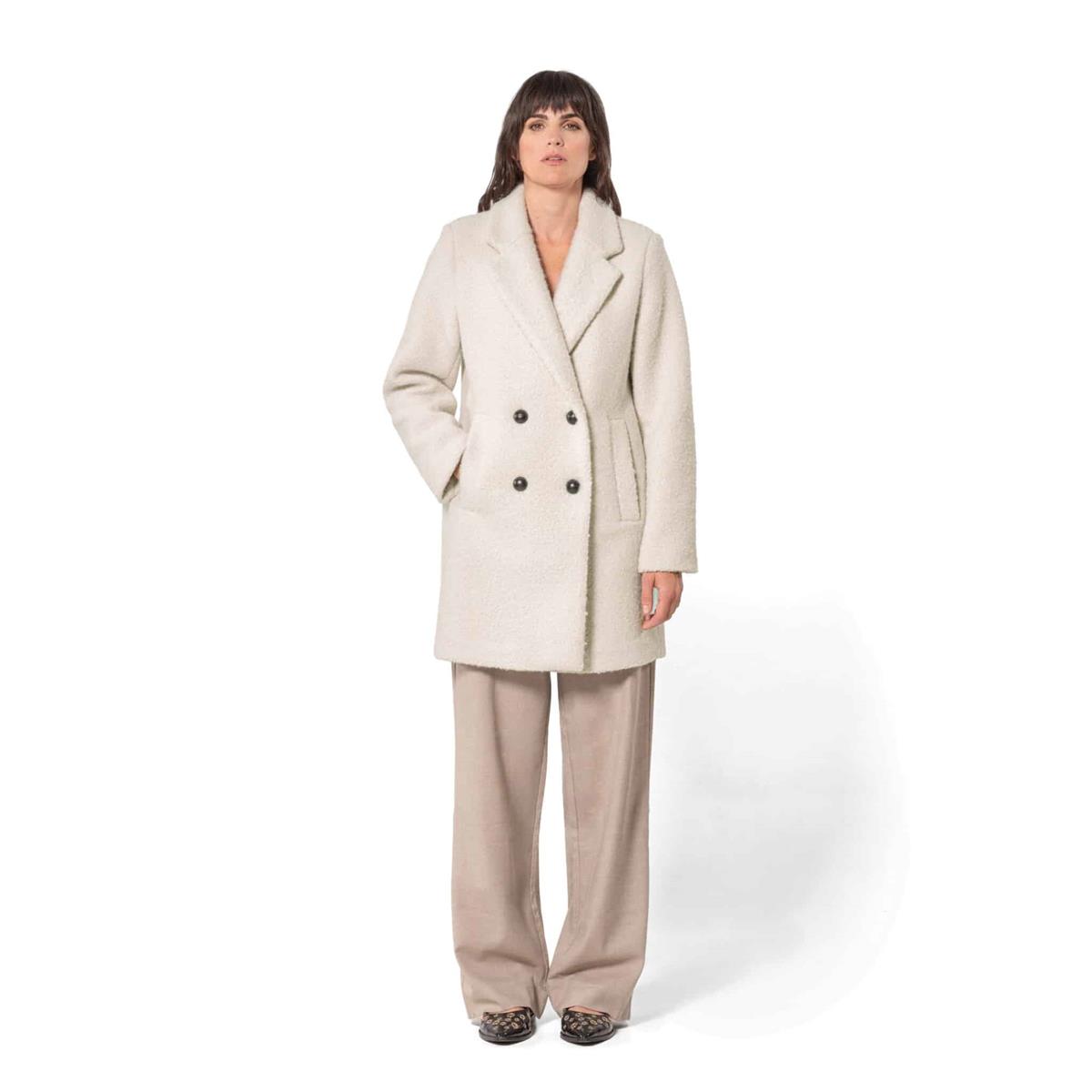 Giacomo Mantel 66.19.244 Off-White 1