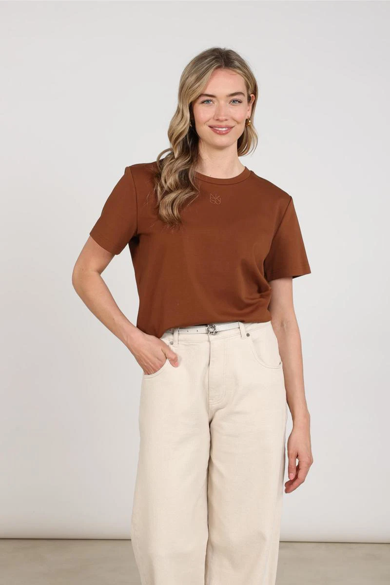 NUKUS T-Shirt NKF04012 Bruin 5