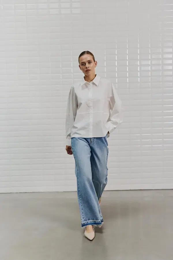 WithBlack Blouse Rebecca Wit 1