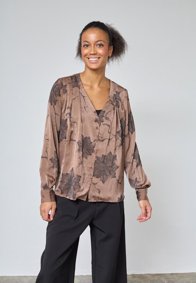 Sisters Point Blouse Esava-Sh1 Bruin 1