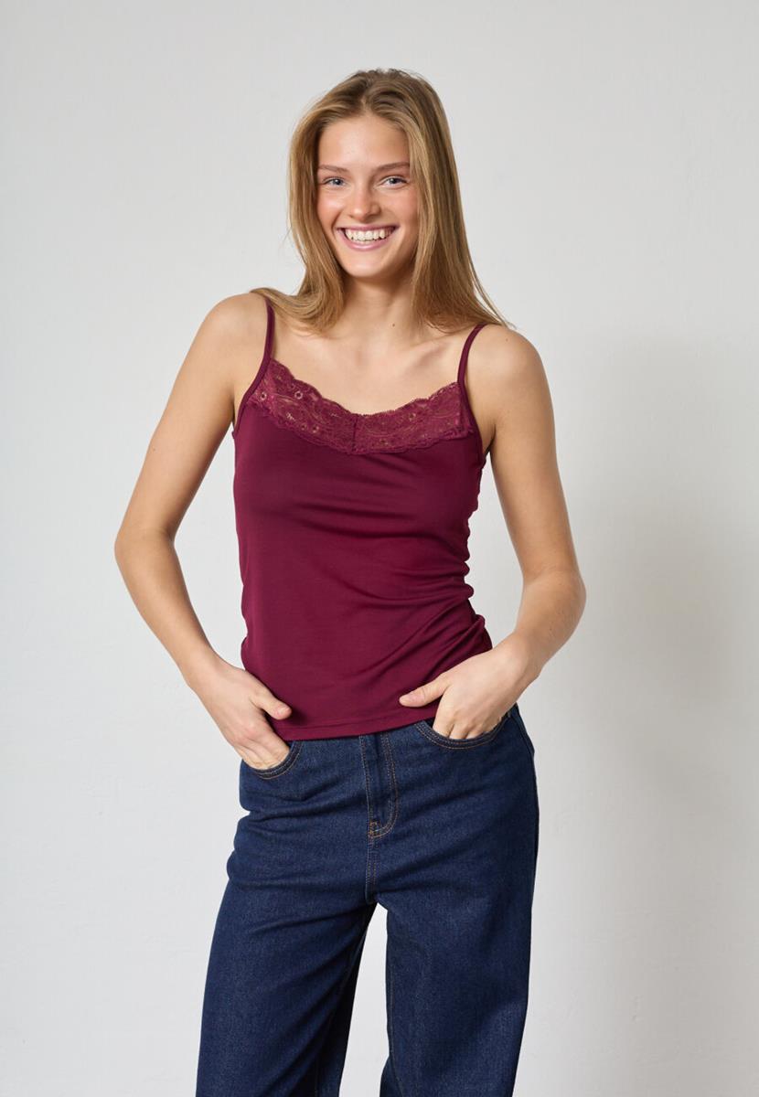 Sisters Point Top Vumi-st2 Rood 1