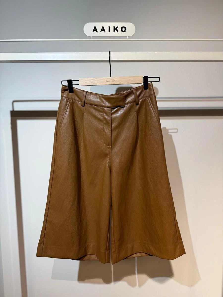 Aaiko Short INAYA PU 689 Bruin 1