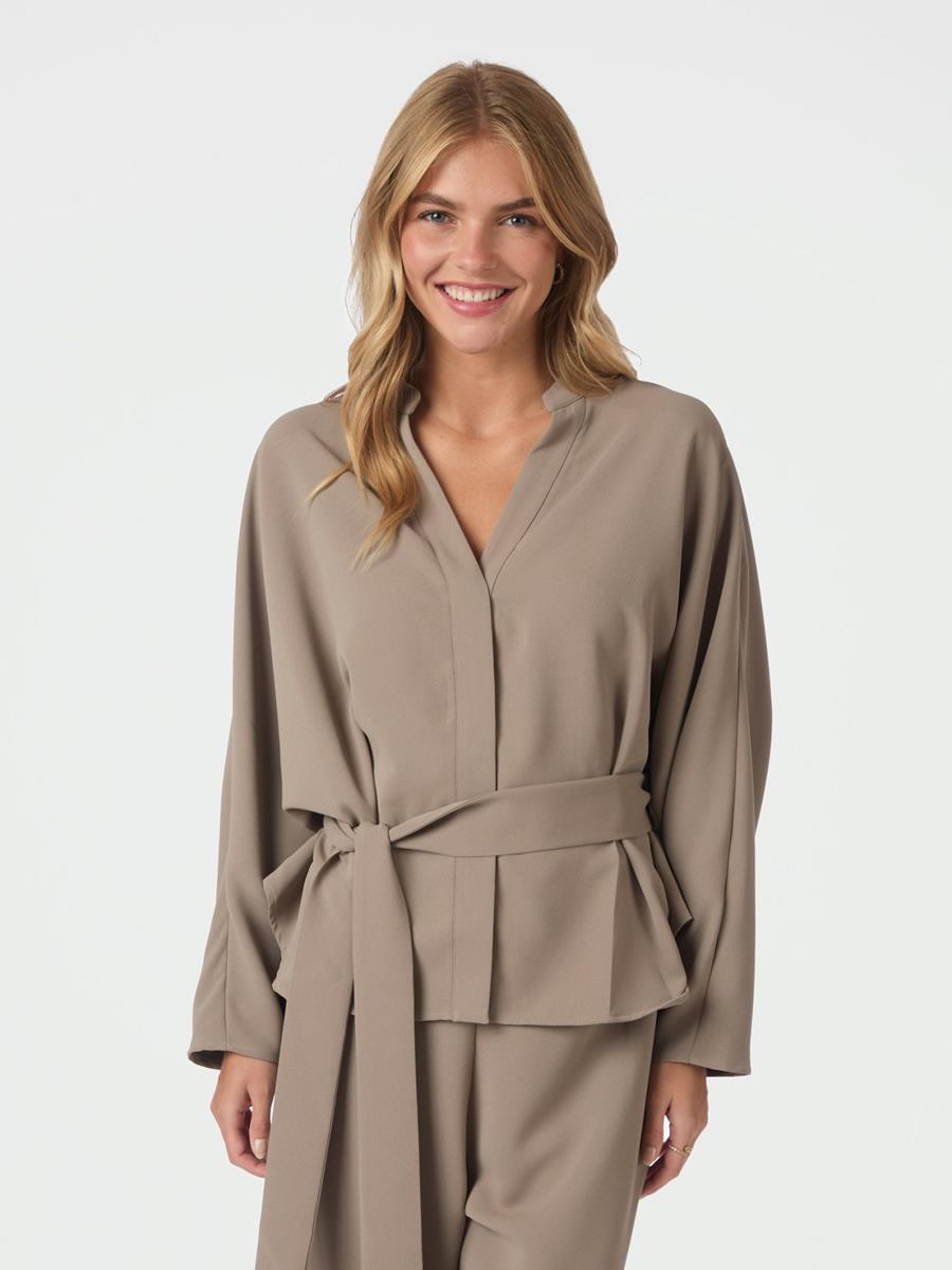 Neo Noir Blouse Ellery Taupe 1