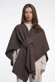 Rino & Pelle Poncho Marwa Bruin 1