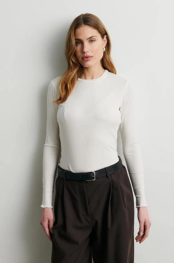 Second Female Longsleeve Aubin Off-White 1