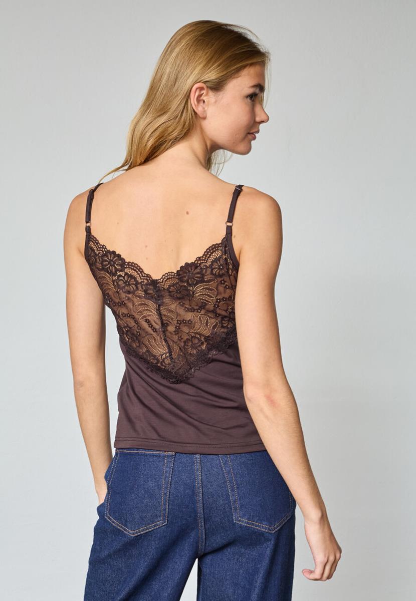 Sisters Point Top Vumi-st2 Bruin 3