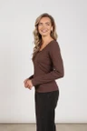 NUKUS Longsleeve Mika Bruin 5