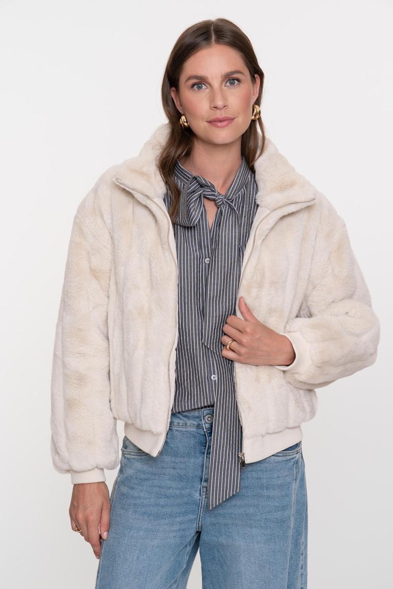 Geisha Jas 58562-19 Off-White 1