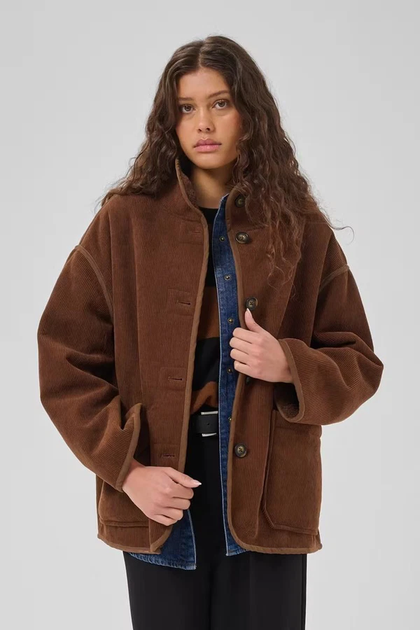 My Essential Wardrobe Jack Funa Bruin 1