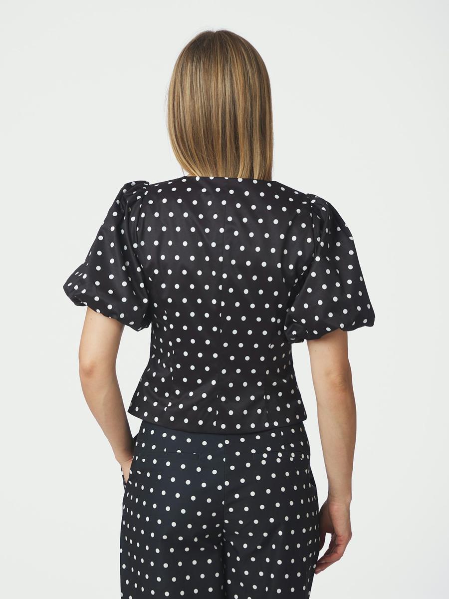Neo Noir Blouse Anela Zwart 3
