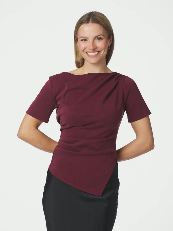 Neo Noir T-Shirt Rasmine Rood 1