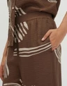 SOMEDAY Pantalon Cevil Leaf Bruin 4