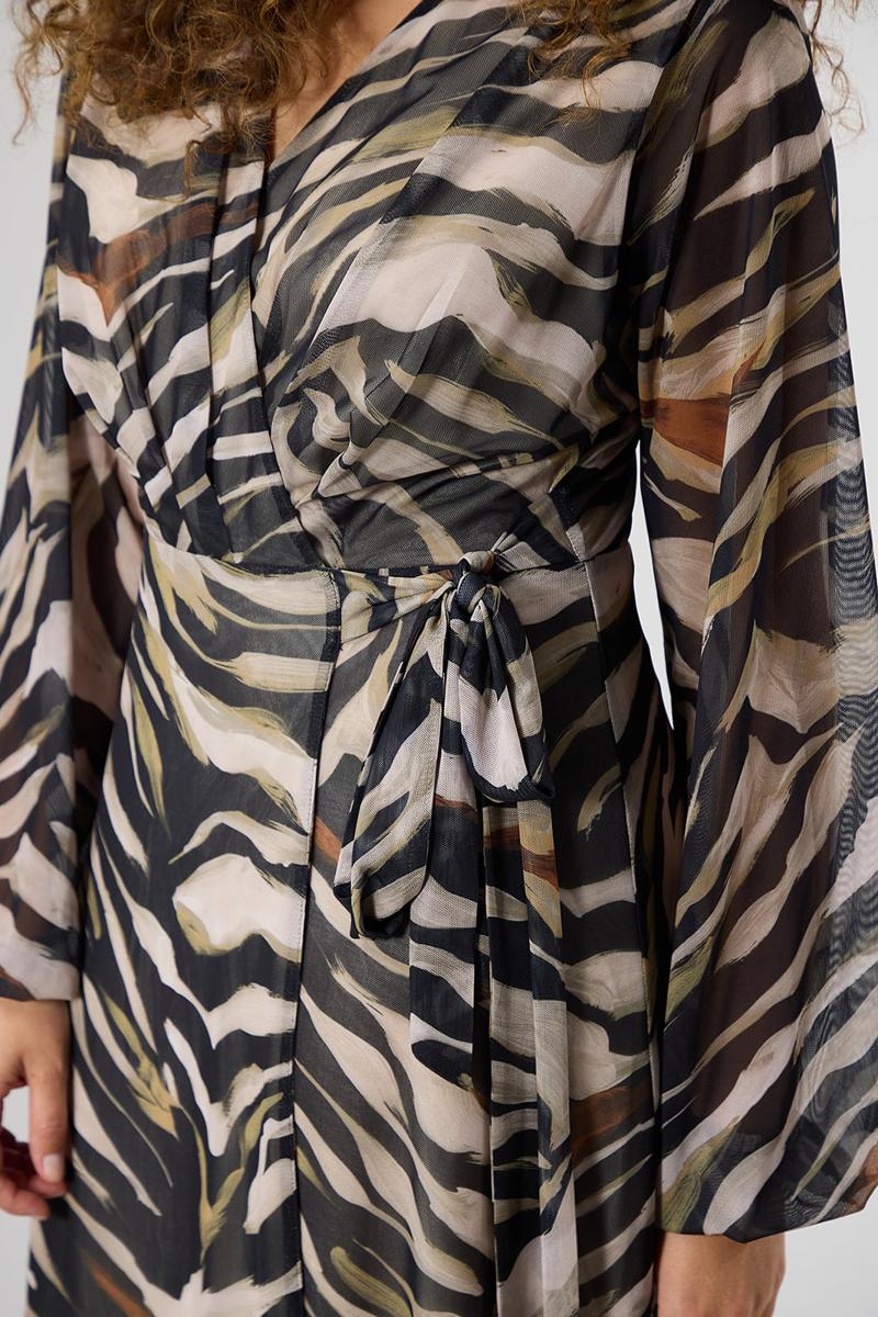 Label DOT Jurk 2623002 Taupe 4