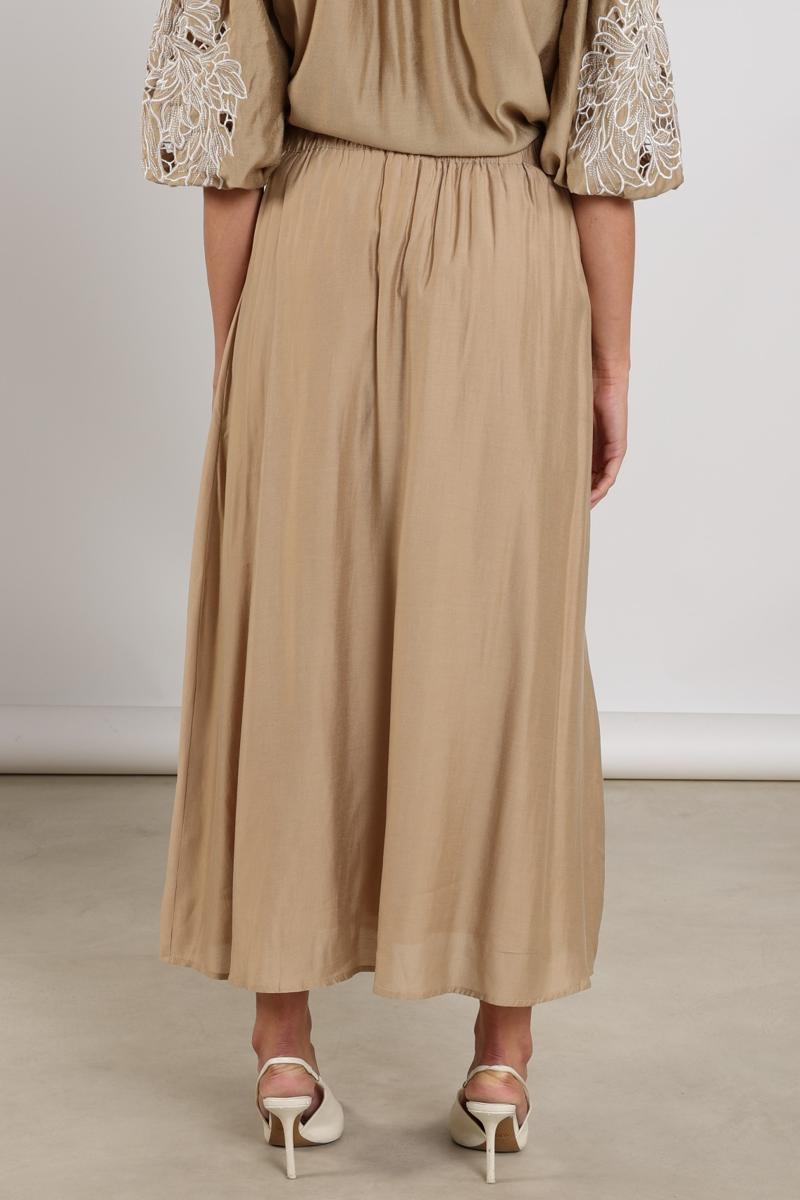 NUKUS Rok NKS10022 Bruin 6