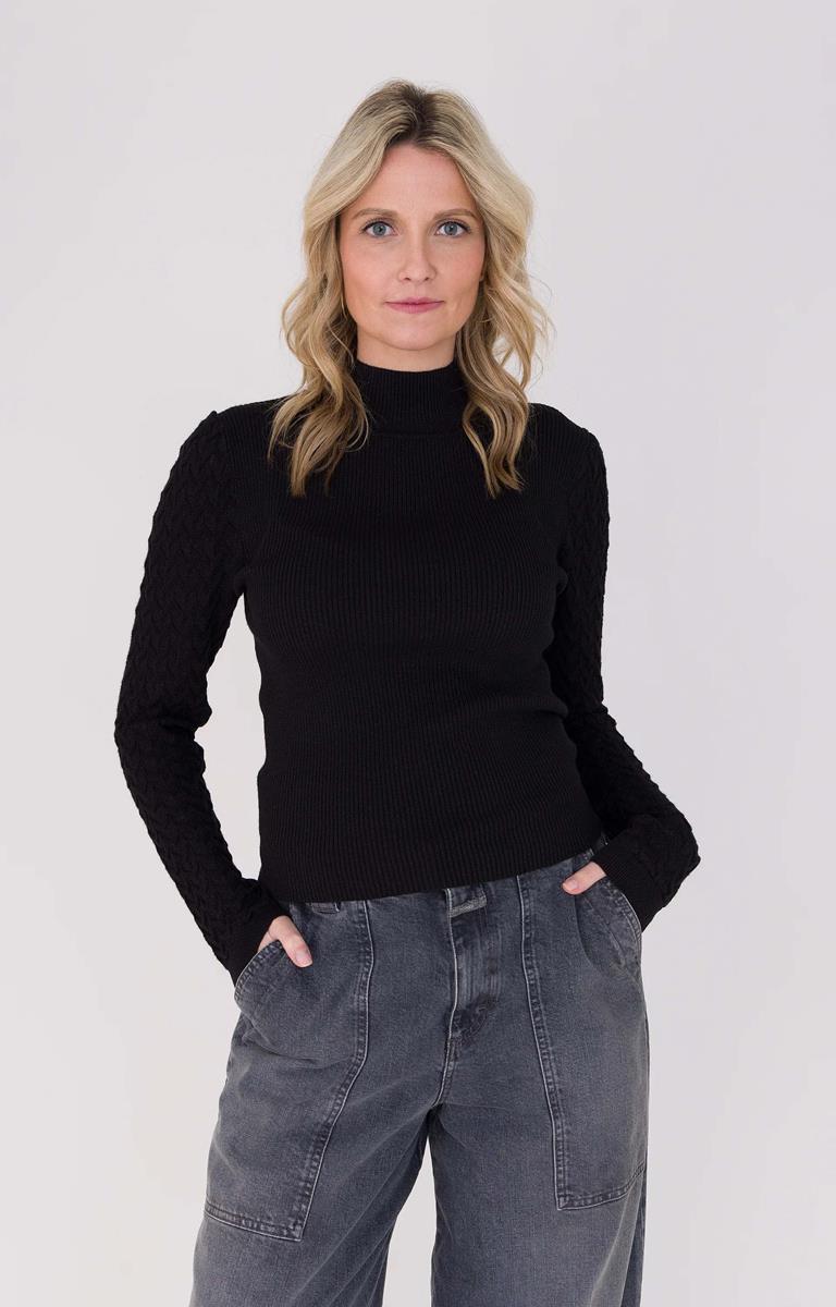 Anna Trui 21a09-03004 Zwart 1