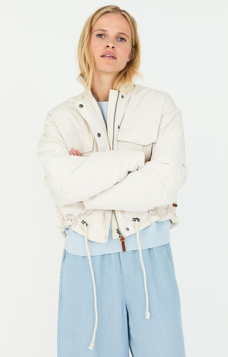 Moscow Jack Hameli Off-White 1