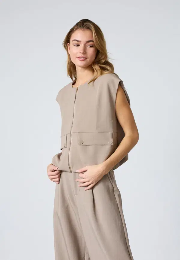 Sisters Point Gilet Garwin-Ve3 Beige 1