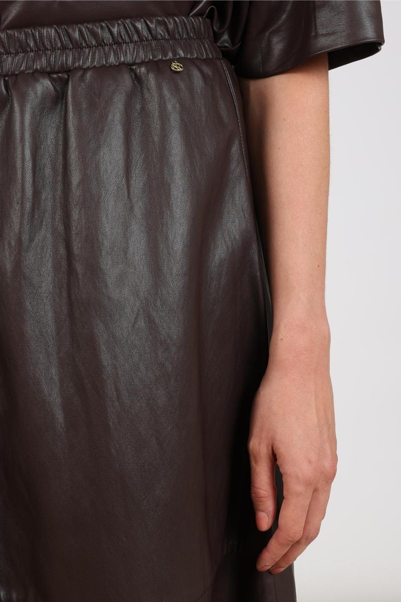 NUKUS Rok Britney Bruin 6