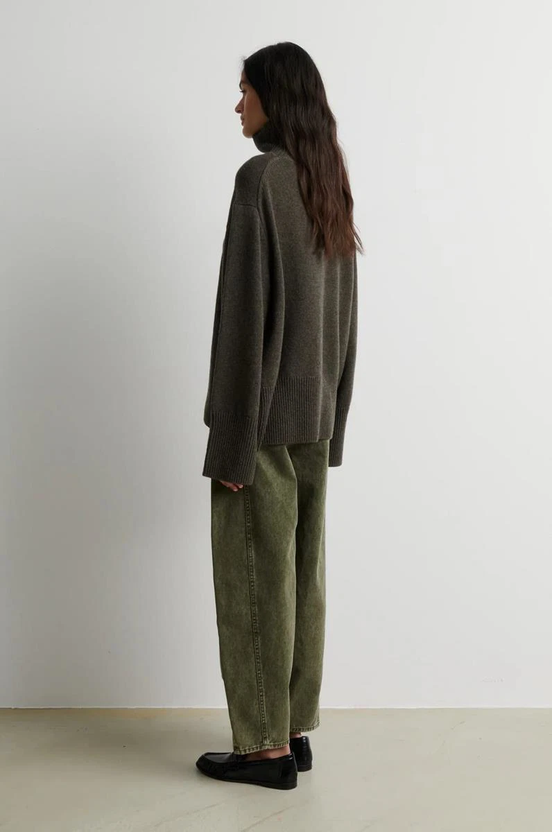 Second Female Trui Alpha Groen 3