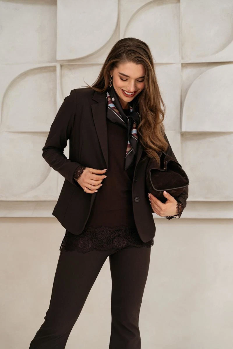&Co Woman Sjaal Silke Bruin 3