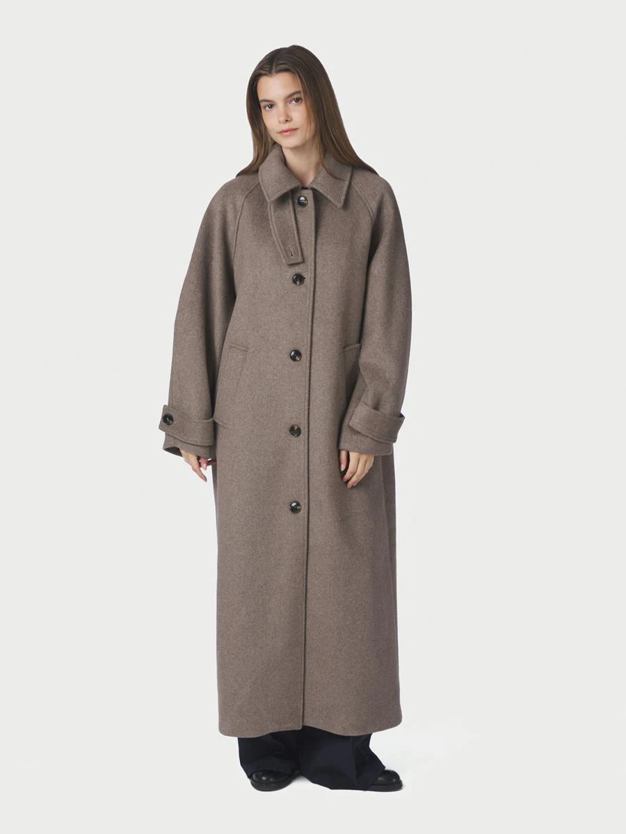 Neo Noir Mantel Keaton Taupe 1