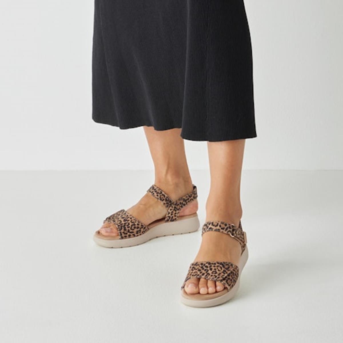 Tamaris Sandalen 28385 Bruin 1