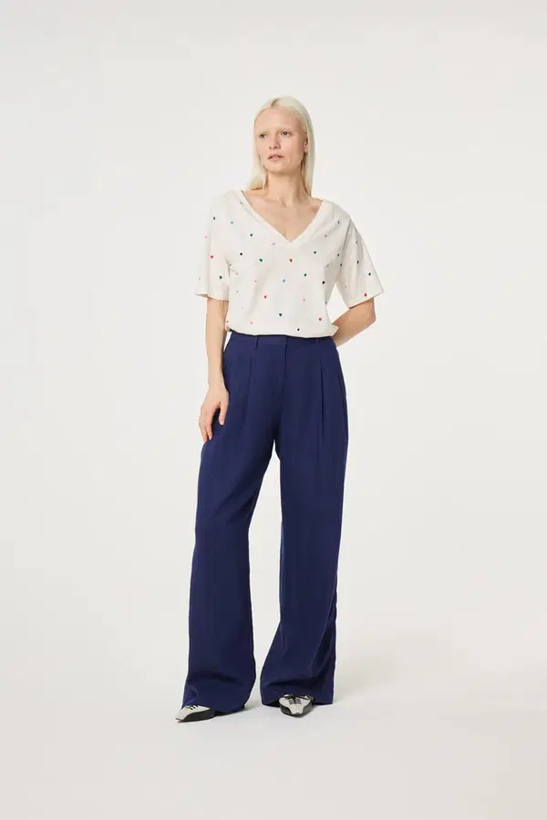 Fabienne Chapot T-Shirt Phil V-Neck Off-White 1