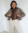Josh V Blouse Sylviana Bruin 2