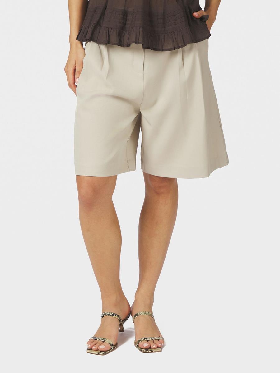 Neo Noir Short Nika Off-White 1
