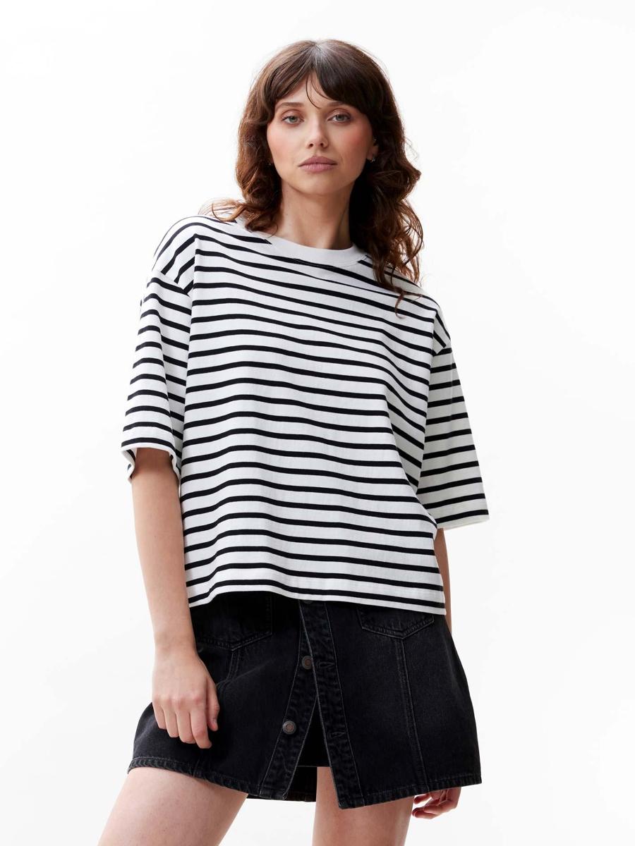 Catwalk Junkie T-shirt 2402080200 Zwart 4