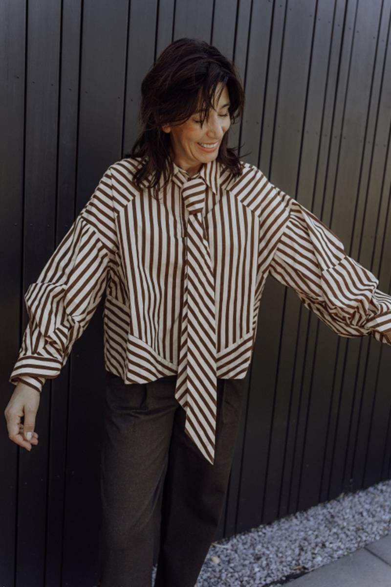Aimée the Label Blouse Oslo Bruin 1