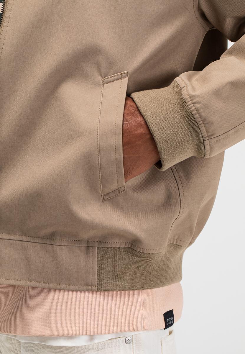 Butcher of Blue Jack Woodford Beige 6