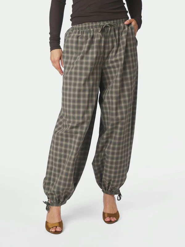 Neo Noir Pantalon Roxane Groen 1