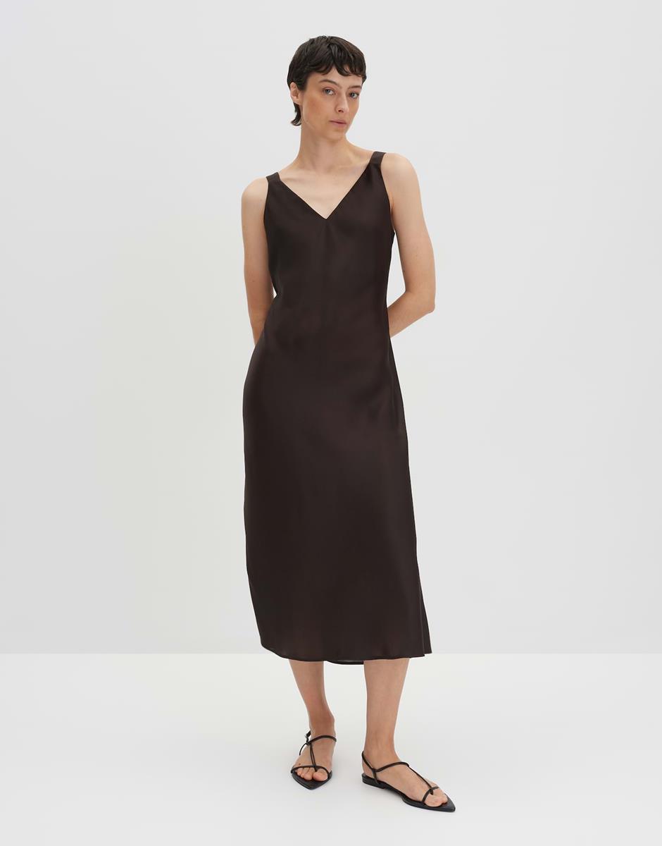 SOMEDAY Jurk Qova Pure Bruin 1