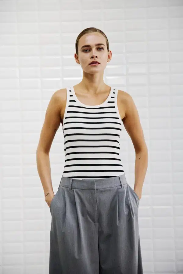 WithBlack Top Dordi Wit 1